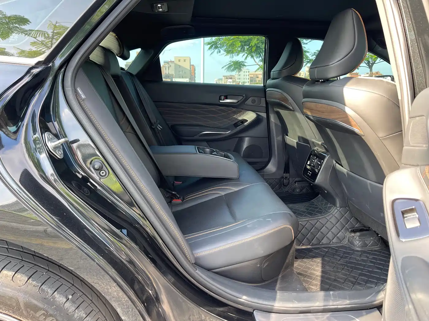 Toyota Avalon 2024 Model Hybrid 2.0L Premium Selection Edition фото 15