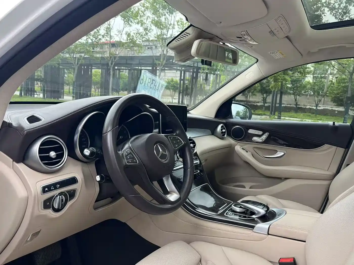 Mercedes-Benz GLC 2017 GLC 260 4MATIC Luxury фото 10