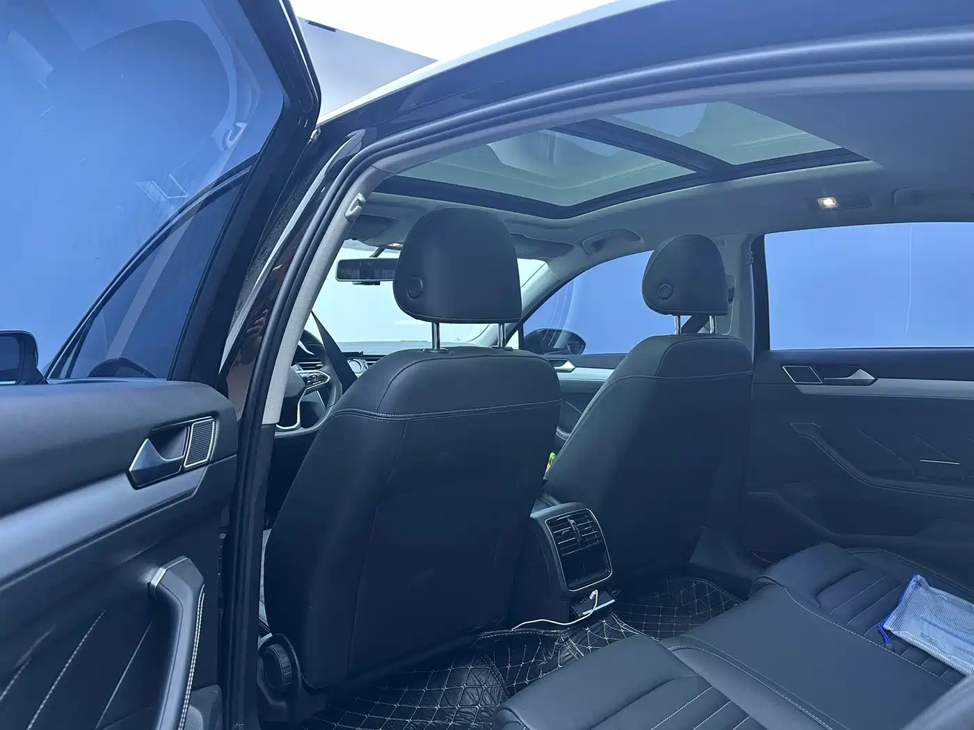 Volkswagen Magotan, миниатюра 5