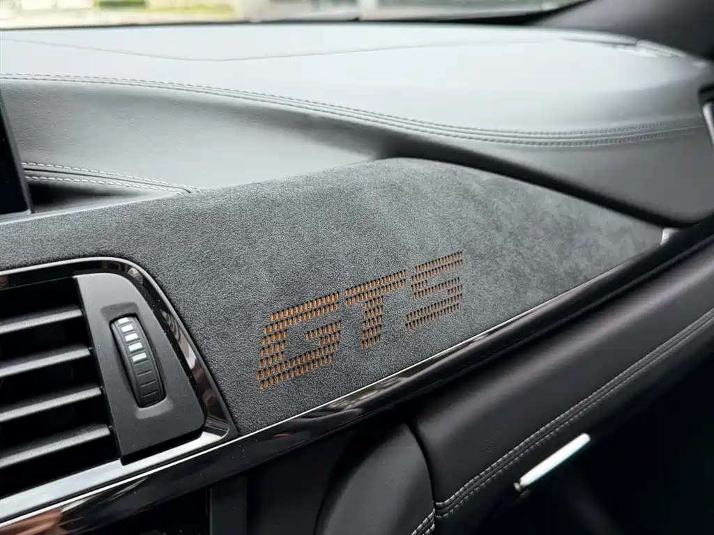 BMW M4 2017 2016 M4 GTS