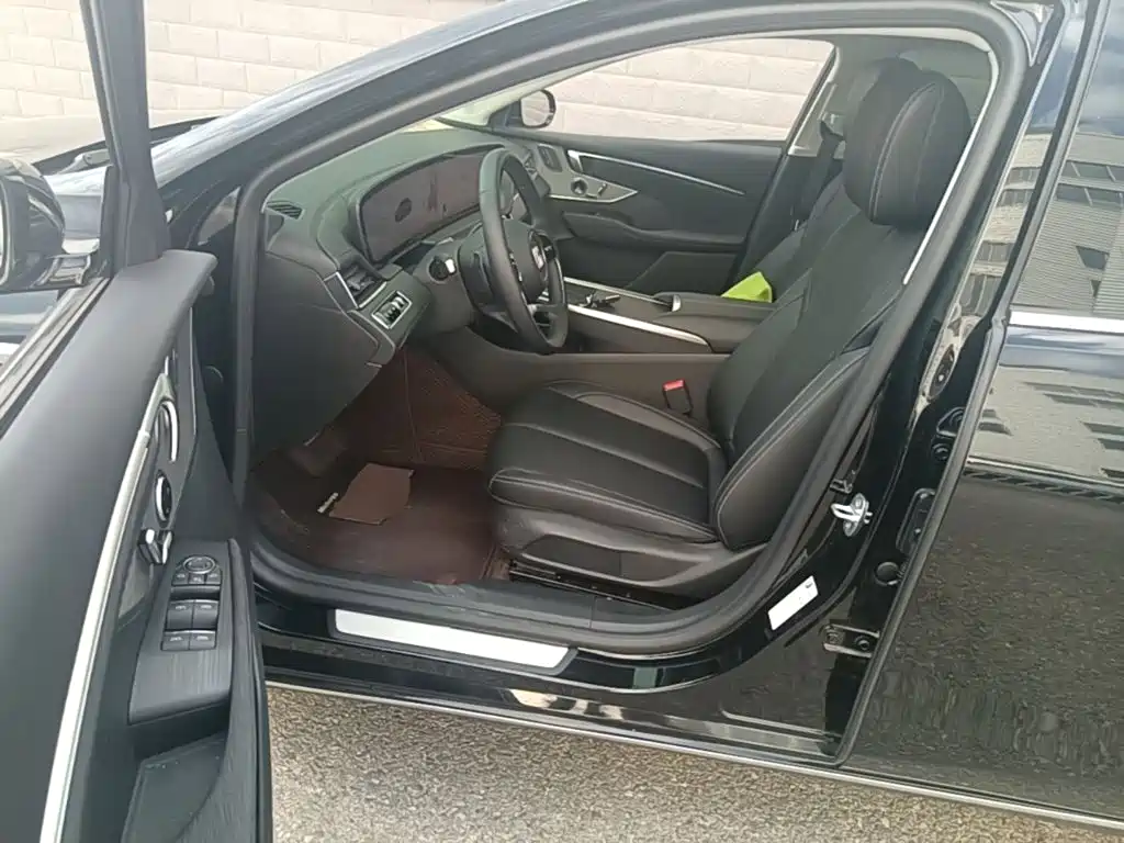 Buick LaCrosse 2026 2026 Model 28T Platinum Edition