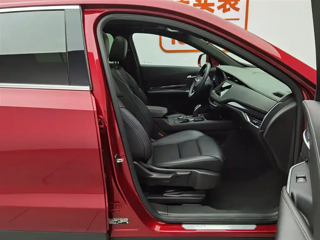 Cadillac XT4 2021 28T FWD Technology Edition фото 23