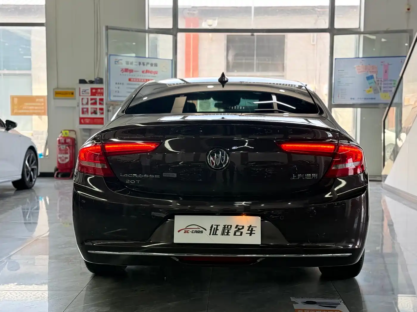 Buick LaCrosse 2016 20T Luxury фото 6