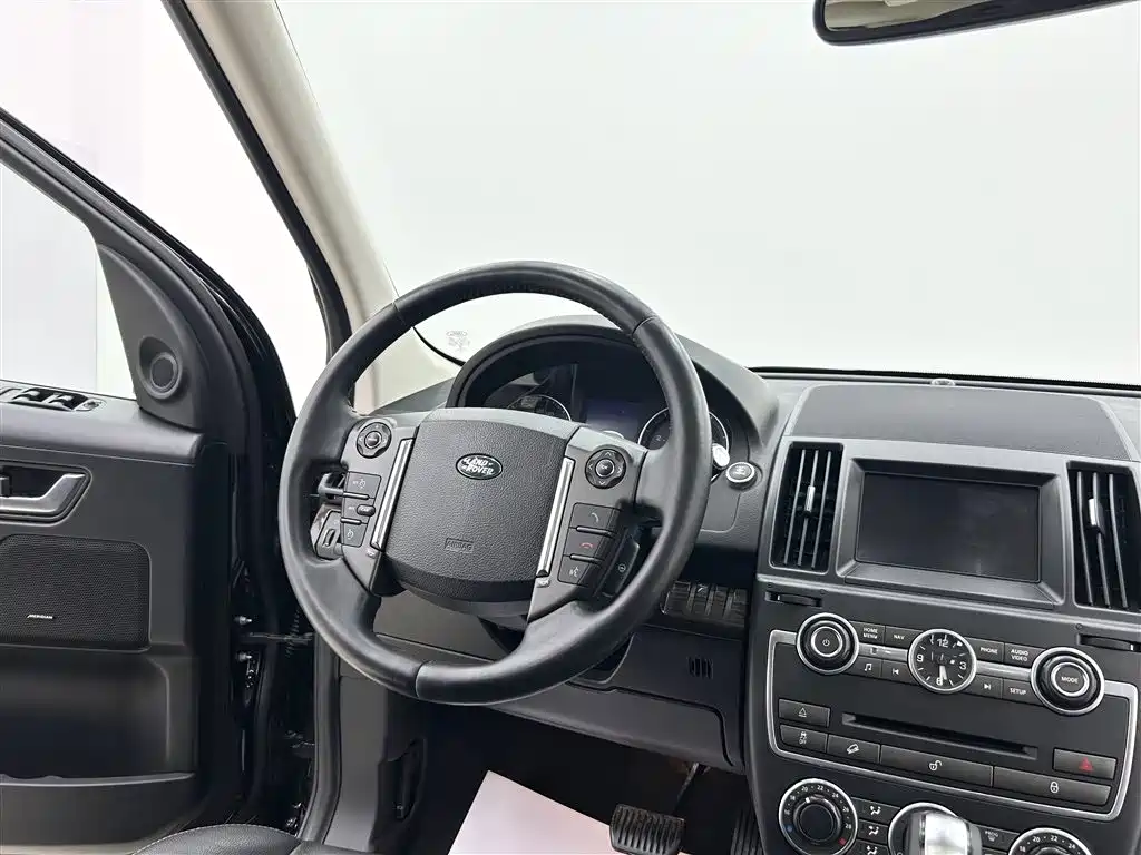 Land Rover Freelander 2 2013 2.0T Si4 SE Petrol Version фото 12