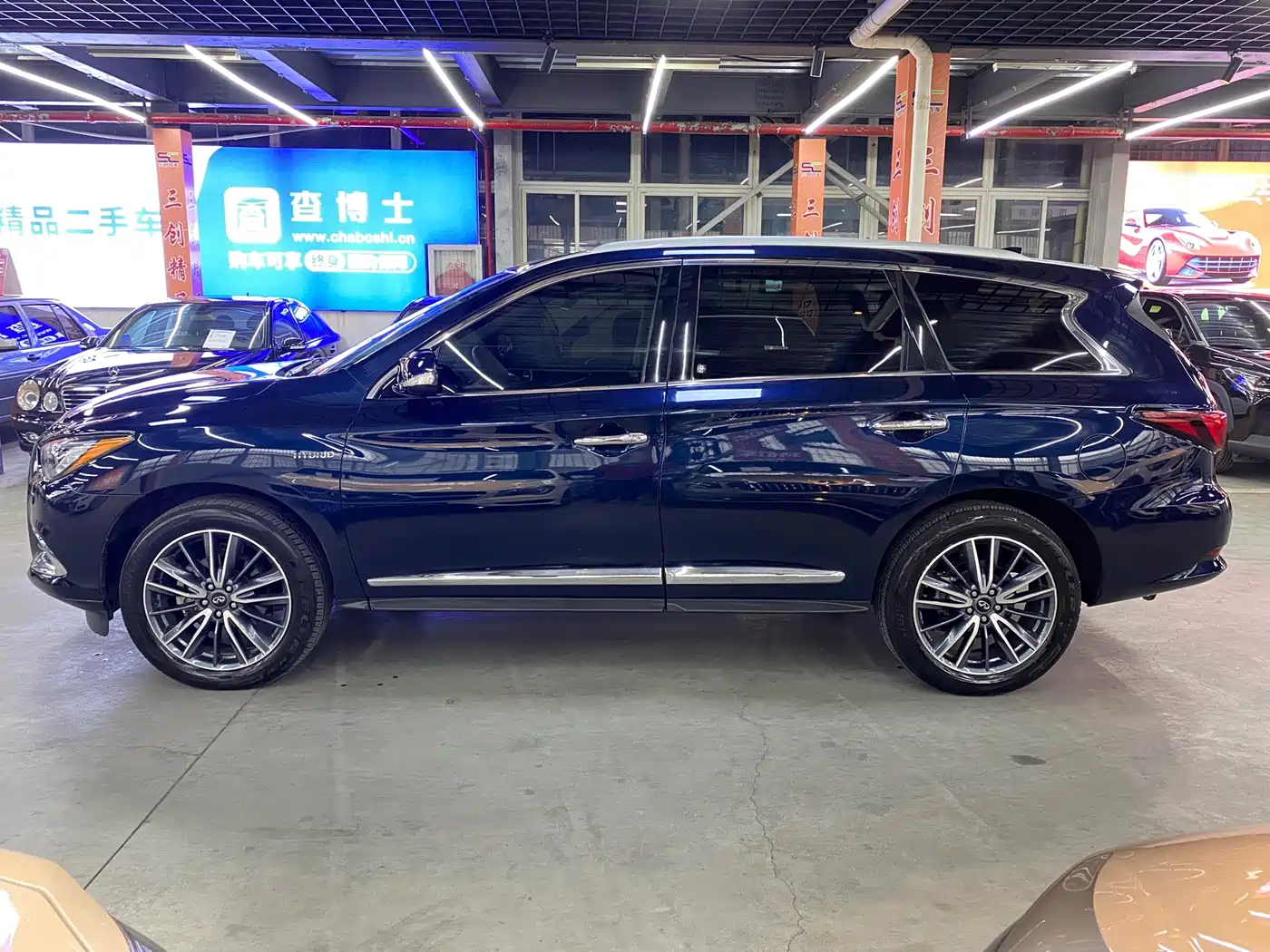 Infiniti QX60 (Import) 2020 2.5 S/C Hybrid 2WD Excellence Edition фото 8