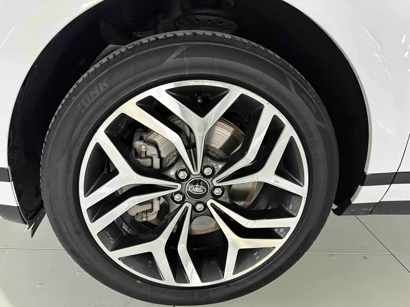 Land Rover Range Rover Evoque 2022 Facelift Range Rover Evoque L 249PS R-Dynamic Luxury фото 23