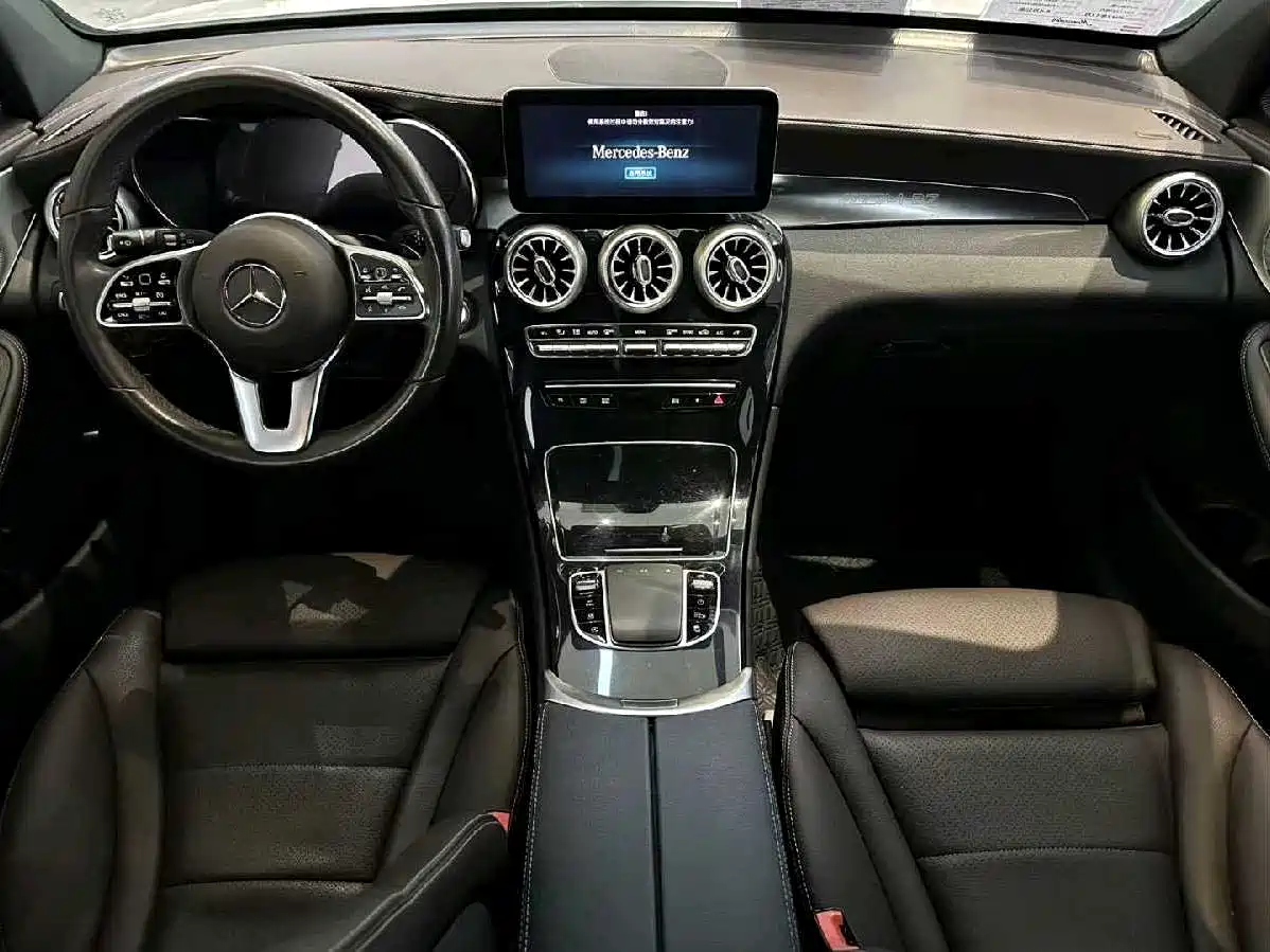 Mercedes-Benz GLC 2022 Facelift III GLC 260 L 4MATIC Dynamic фото 5