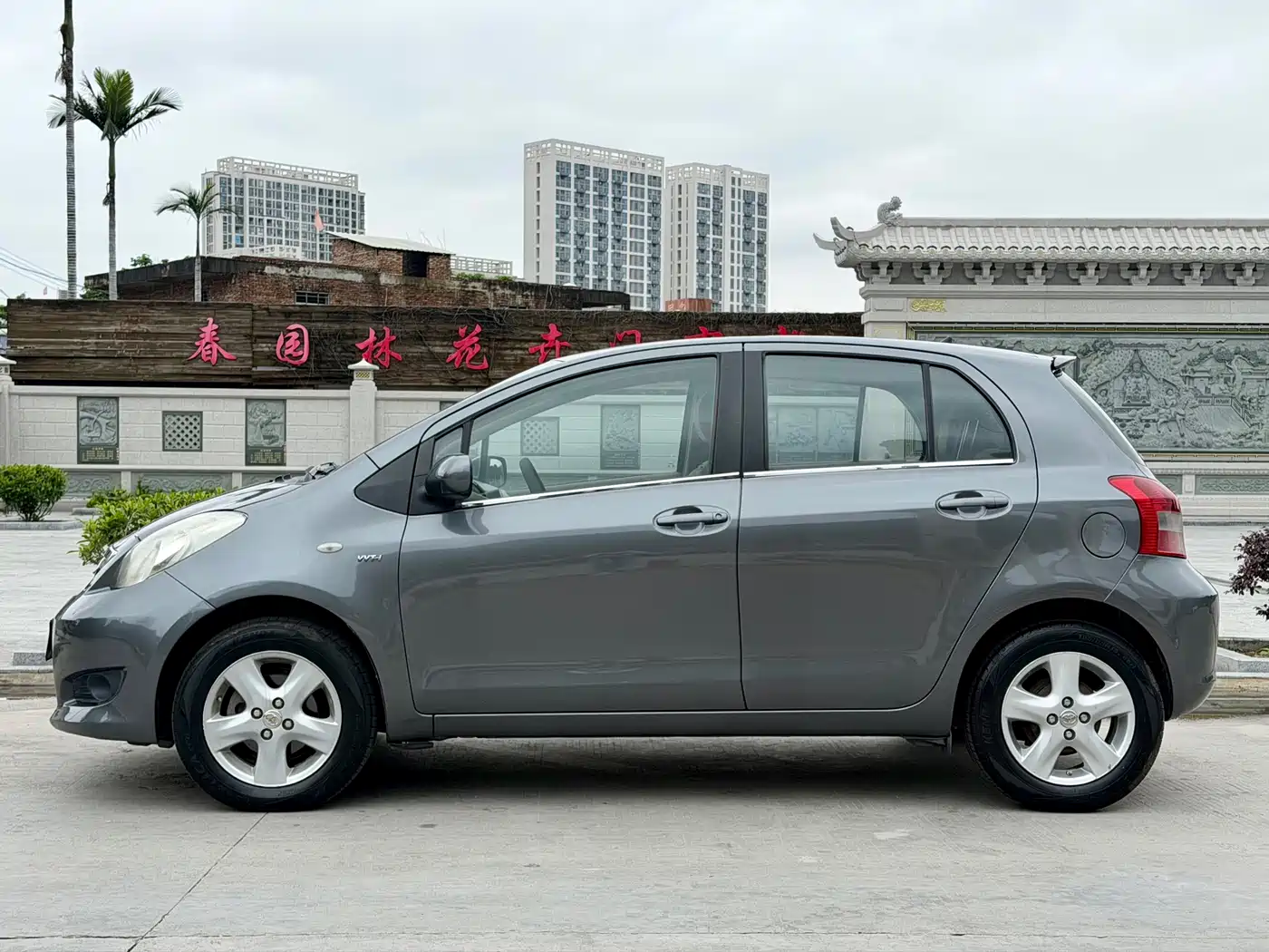 Toyota Yaris 2011 1.6E Auto Charm Edition фото 5