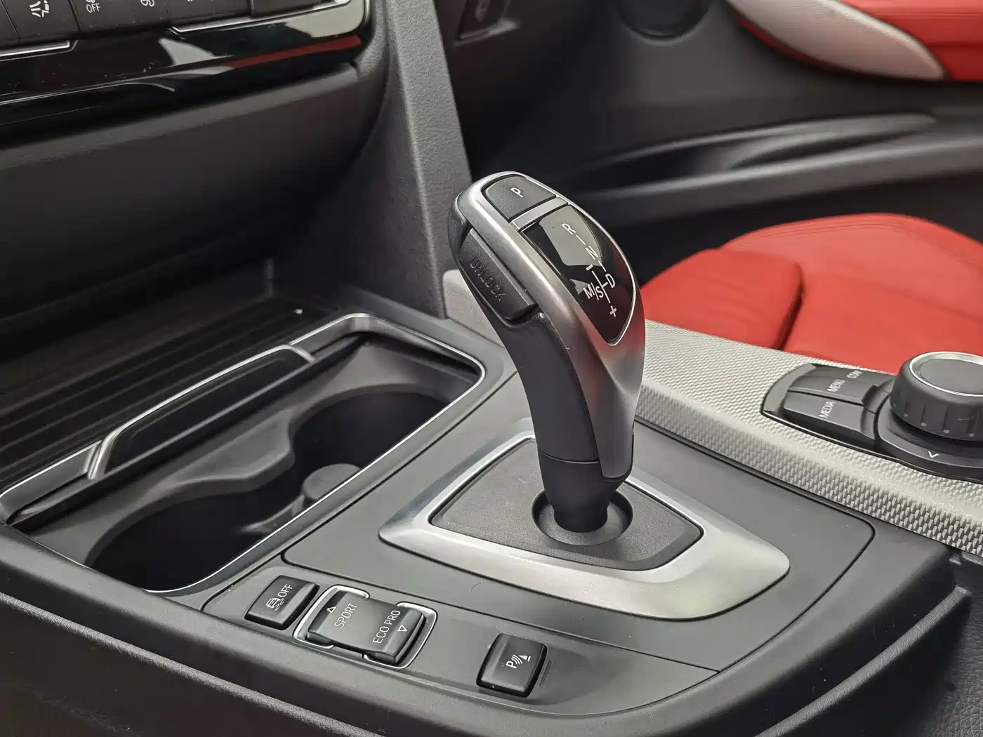 BMW 3 Series 2019 320i M Sport Package фото 15