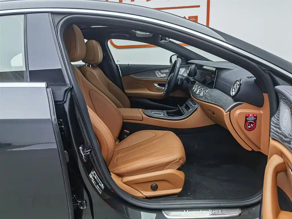 Mercedes-Benz CLS 2023 Facelift CLS 300 Dynamic фото 23