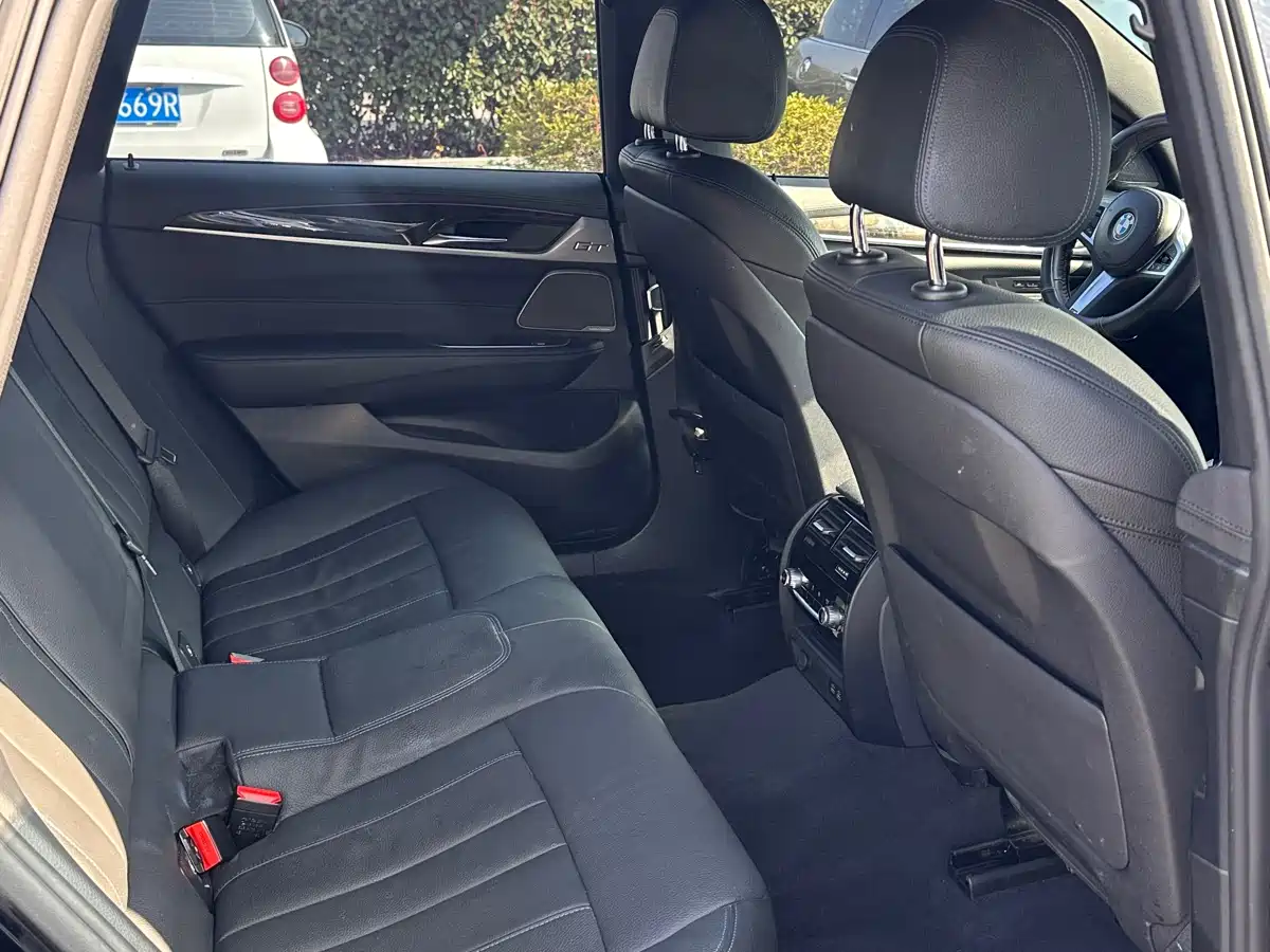 BMW 6 Series GT 2022 Model 630i M Sport Package фото 5