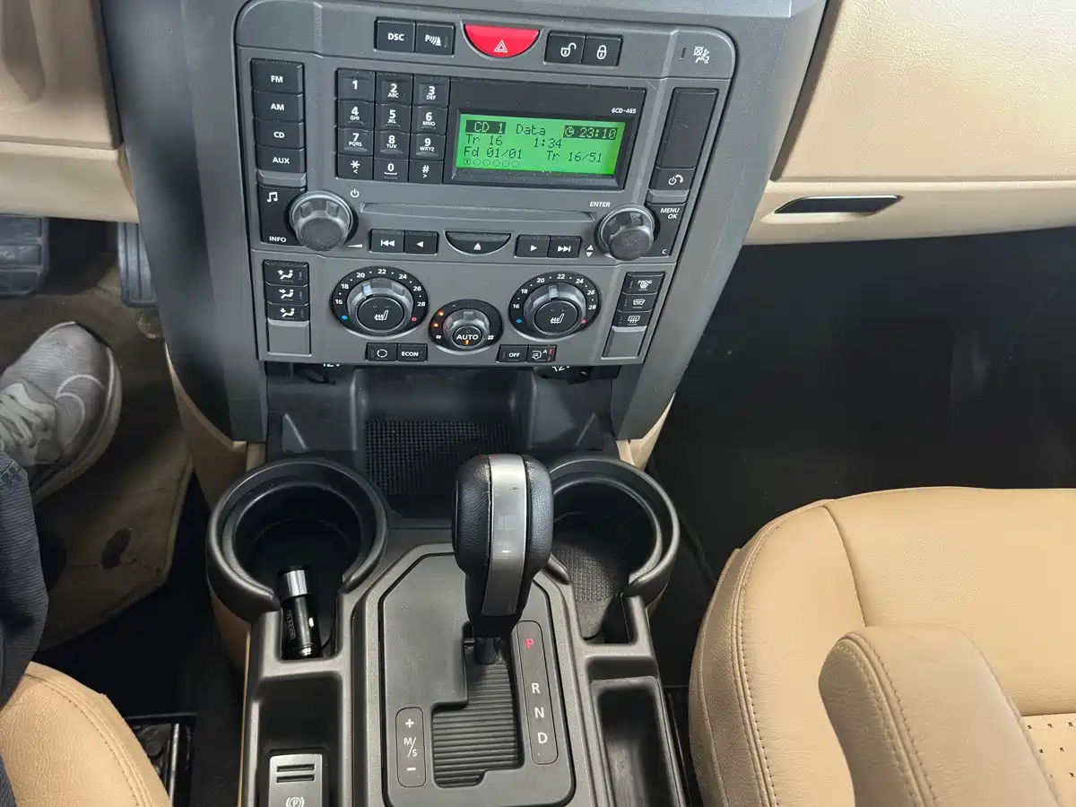 Land Rover Discovery 2005 Model 4.0 SC V6 HSE фото 12
