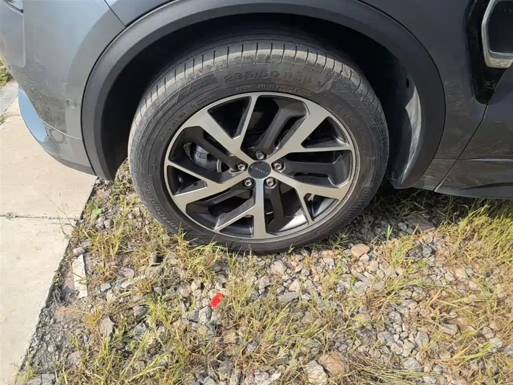 Lynk & Co 01 EM-P 2018 1.5T PHEV Jin Pro China V фото 23