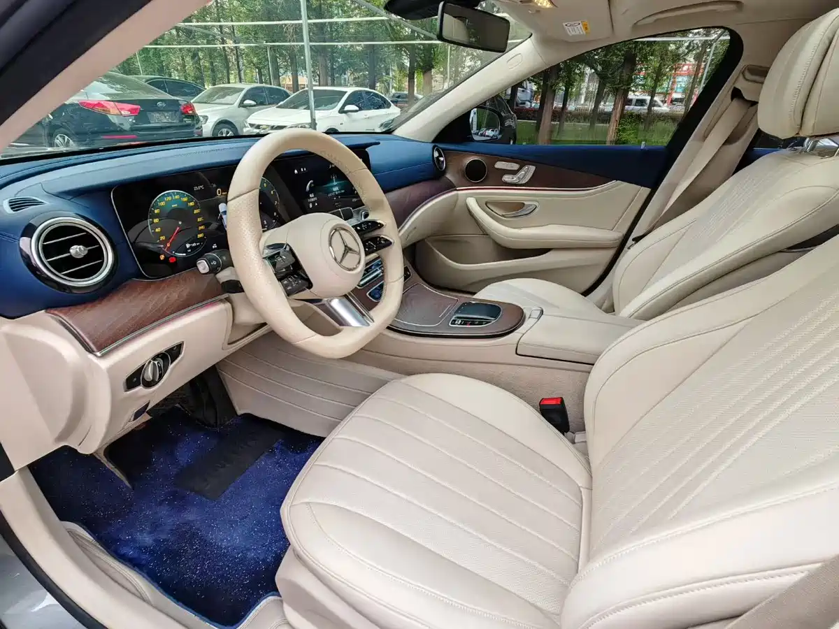 Mercedes-Benz E-Class 2021 E 300 L Sport Fashion фото 4