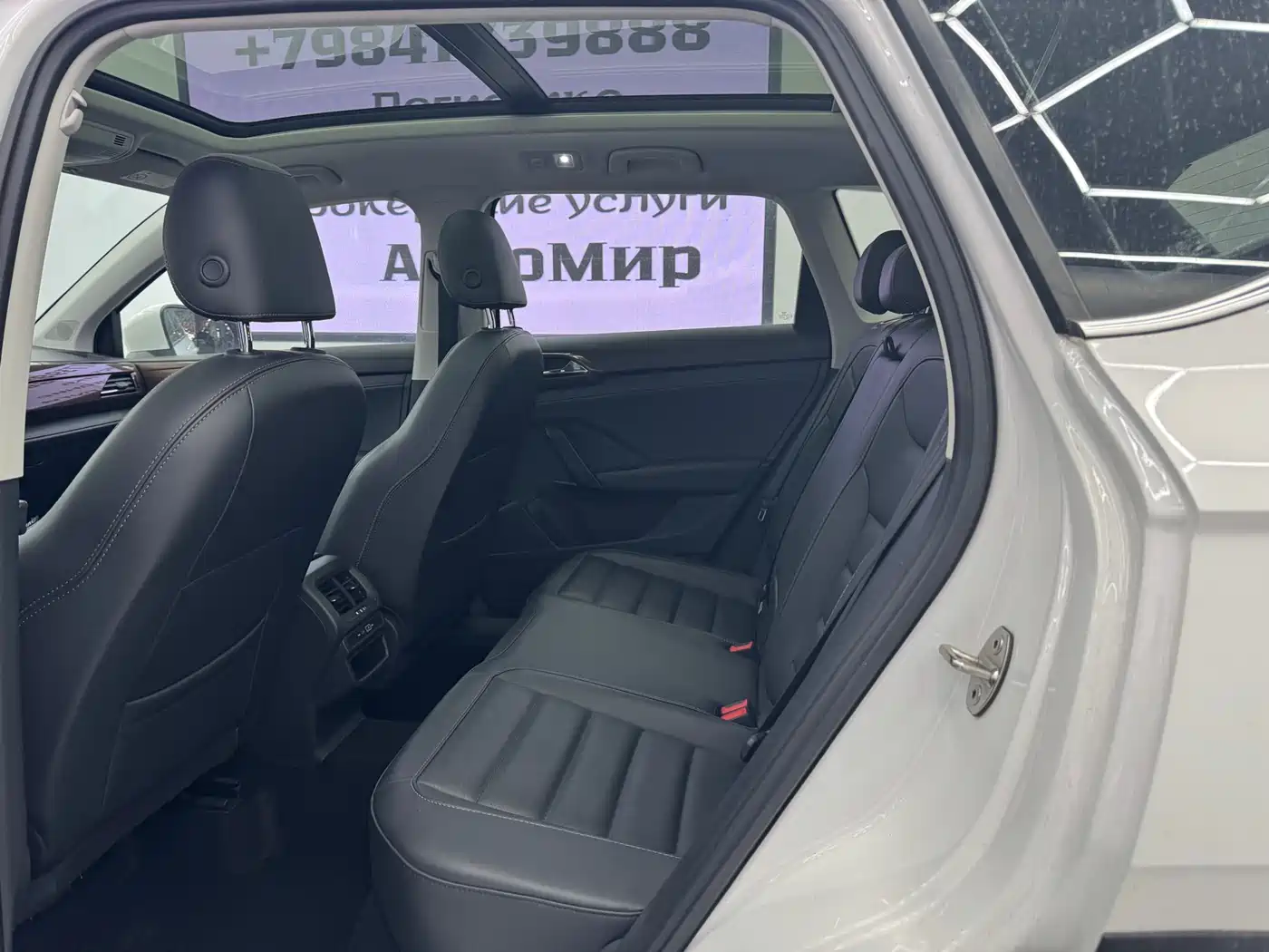 Volkswagen Tharu 2022 280TSI FWD Luxury Edition фото 5