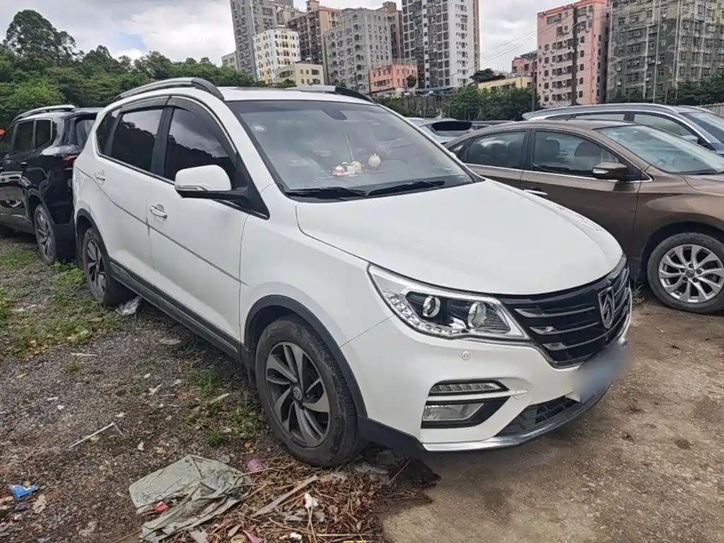 Baojun 560 2017 2017 1.5T DCT Flagship 7-seater