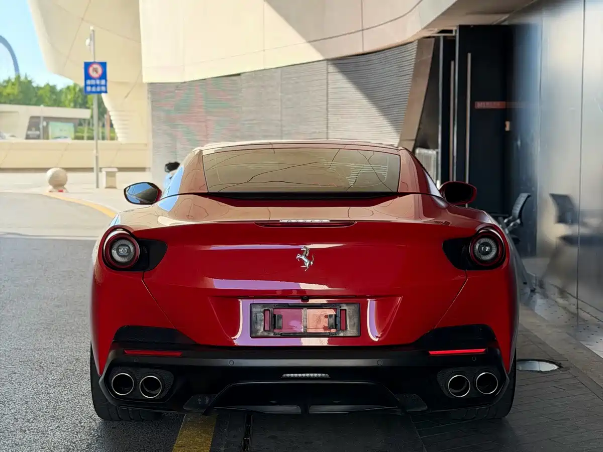 Ferrari Portofino 2019 2018 Model 3.9T