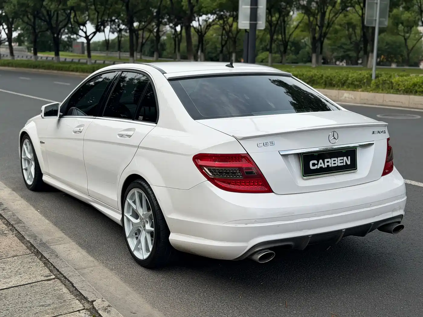 Photo 7 - Mercedes-Benz C-Class