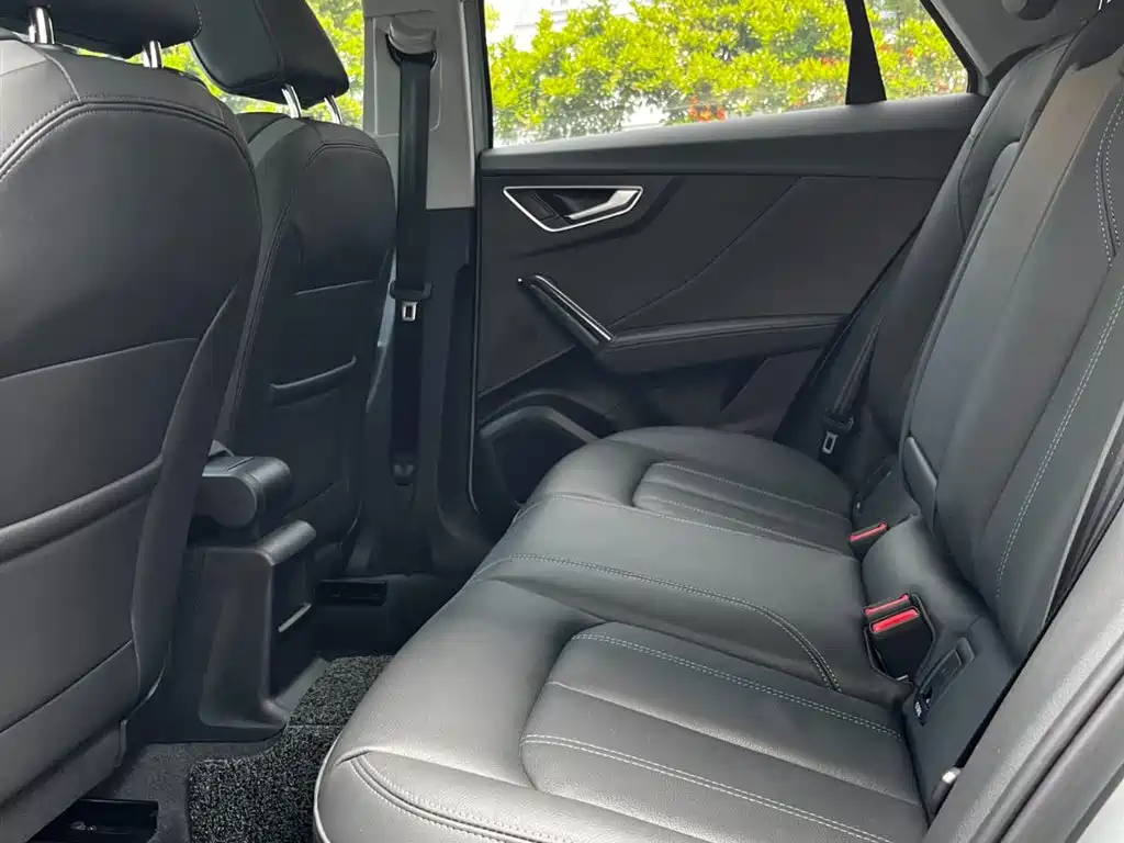 Фото 9 - Audi Q2L