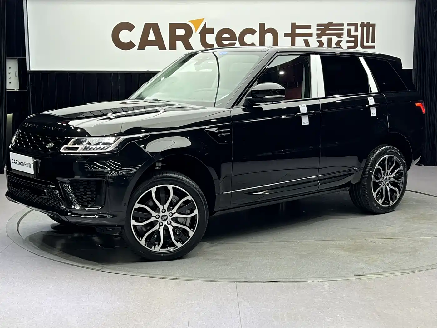 Land Rover Range Rover Sport 2022 3.0 L6 Gloss Black Edition