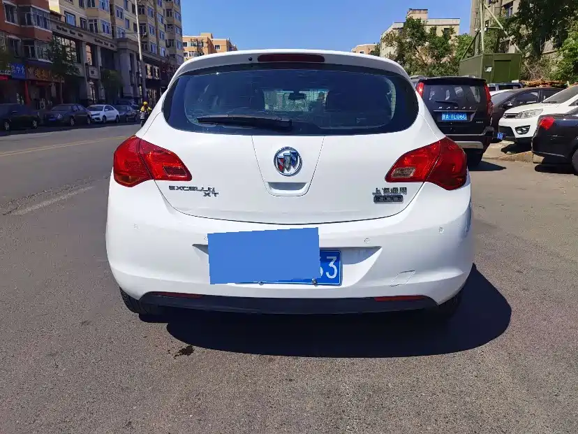Buick Excelle 2013 Model XT 1.6L Automatic Fashion фото 5