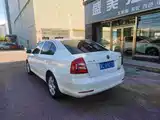 Фото 8 - Škoda Octavia