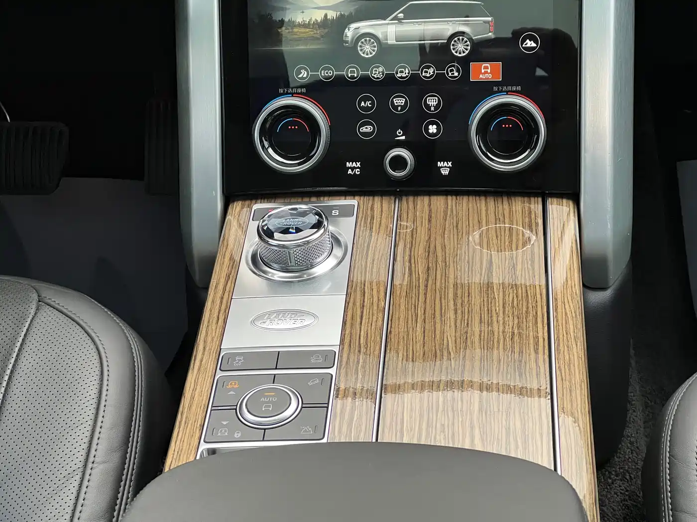 Land Rover Range Rover 2019 3.0 SC V6 Heritage Extended Edition фото 14