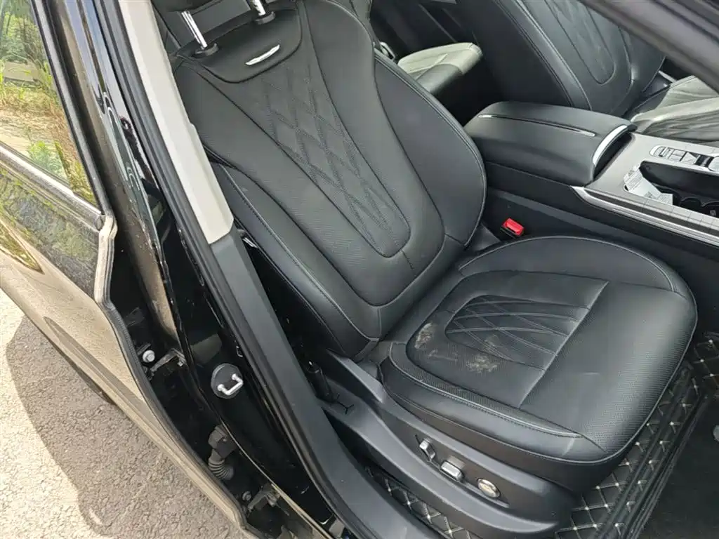 Hongqi HS7 PHEV 2024 2024 2.0T PHEV AWD Qichang Edition 7-seater
