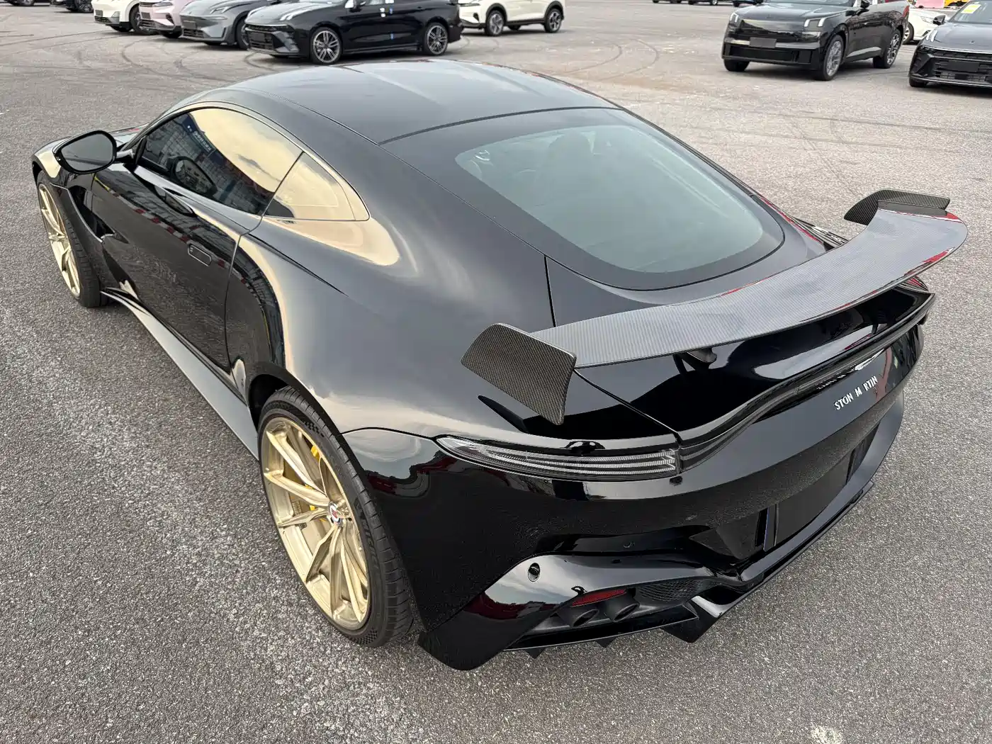 Aston Martin V8 Vantage 2020 4.0T V8 Coupe фото 4