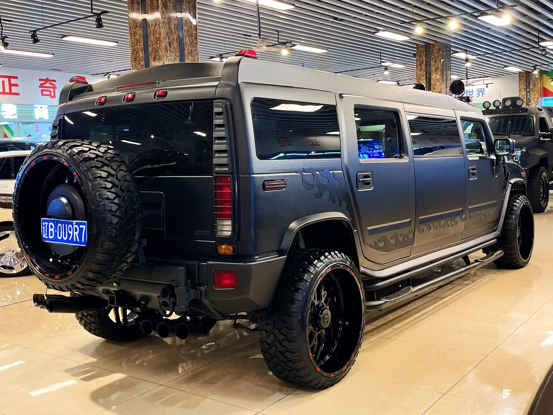 Фото 5 - Hummer H2