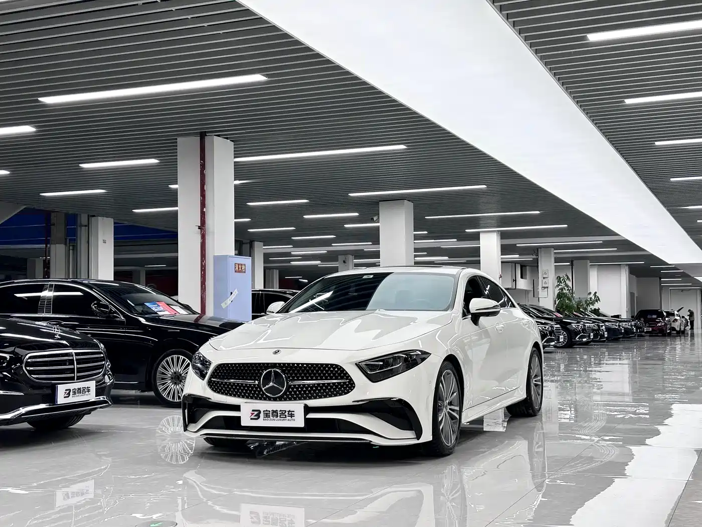 MERCEDES-BENZ CLS