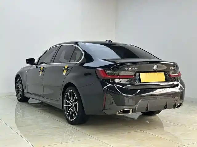 BMW 3 Series 2023 325Li M Sport Package фото 18