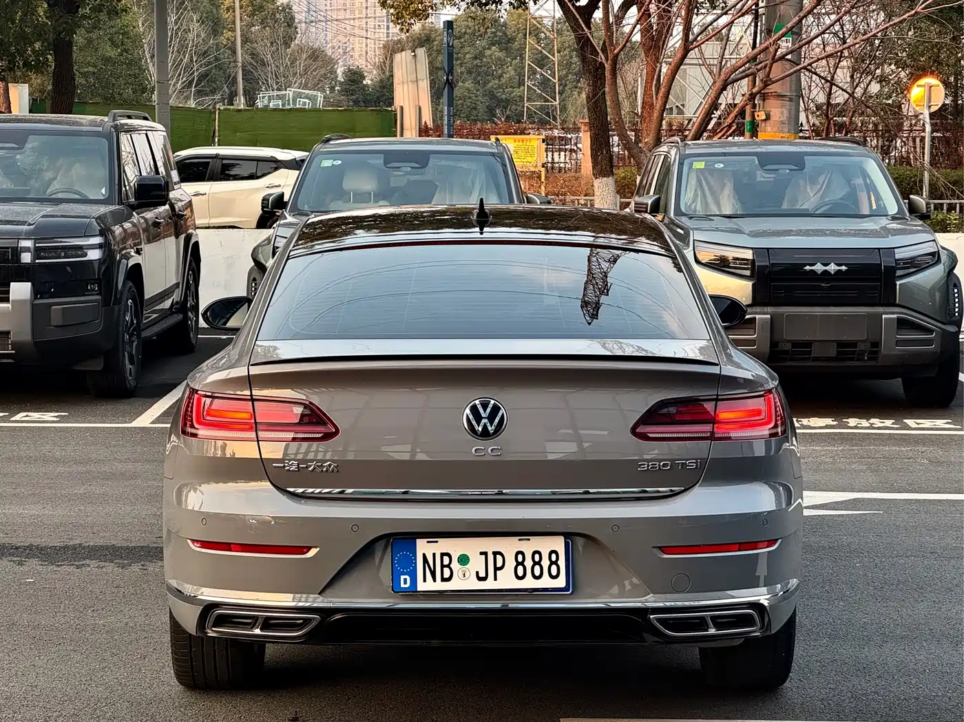 Volkswagen FAW-Volkswagen CC 2023 380TSI Eye-catching Edition фото 13