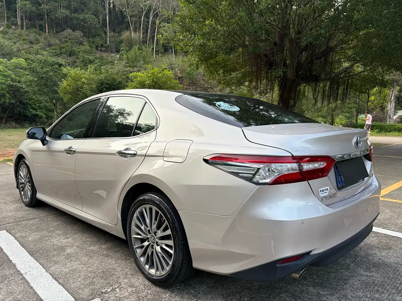 Toyota Camry 2021 Hybrid 2.5HG Luxury Edition фото 7