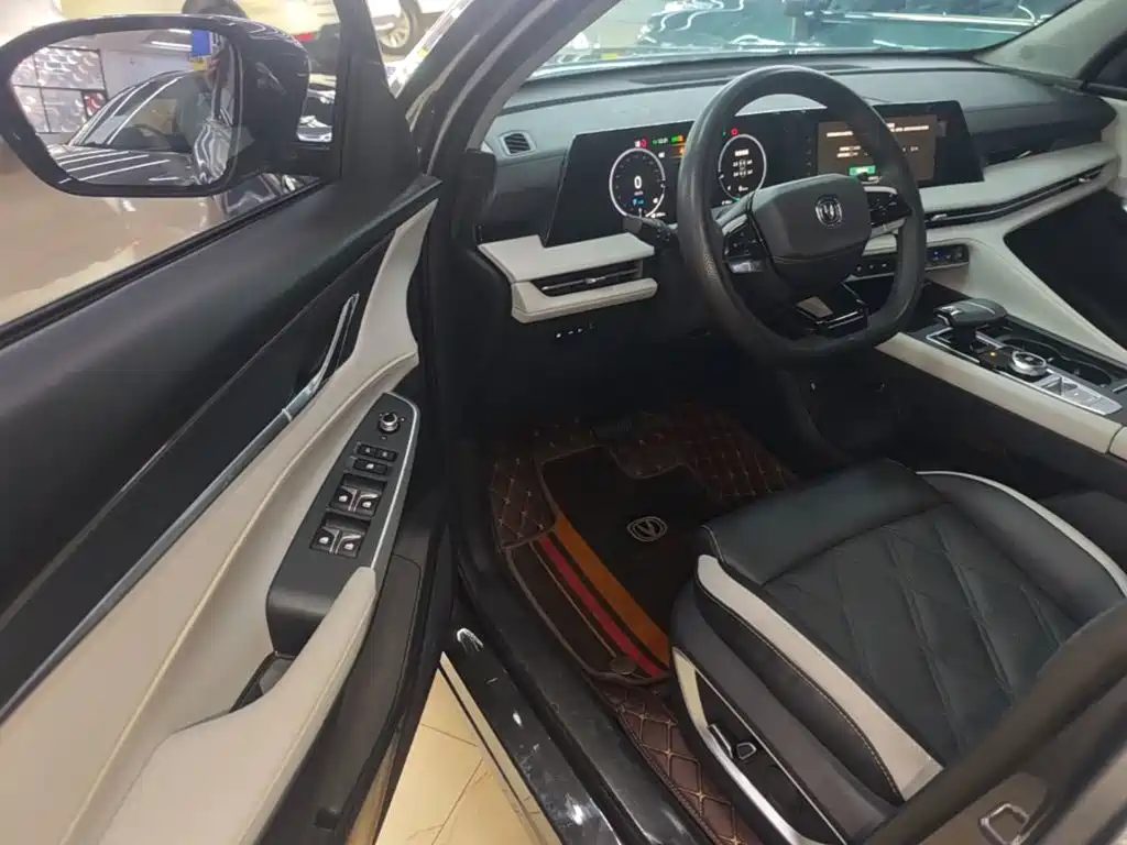 Changan CS75 PLUS iDD 2023 2023 Smart Electric iDD Intelligent Leader Model