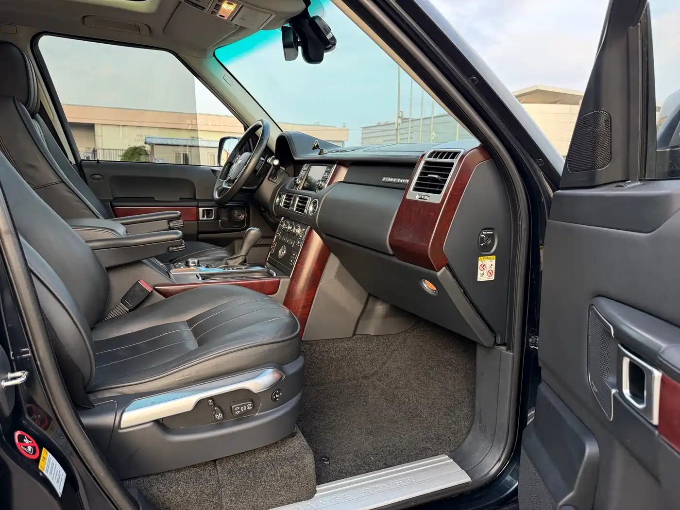 Land Rover Range Rover 2011 2012 5.0 NA V8