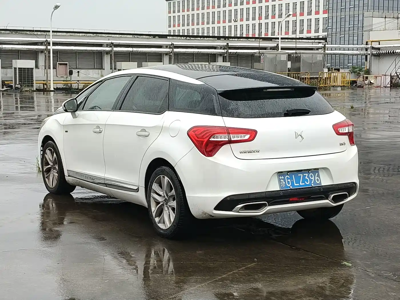 DS 5 2014 2014 1.6T Luxury THP160