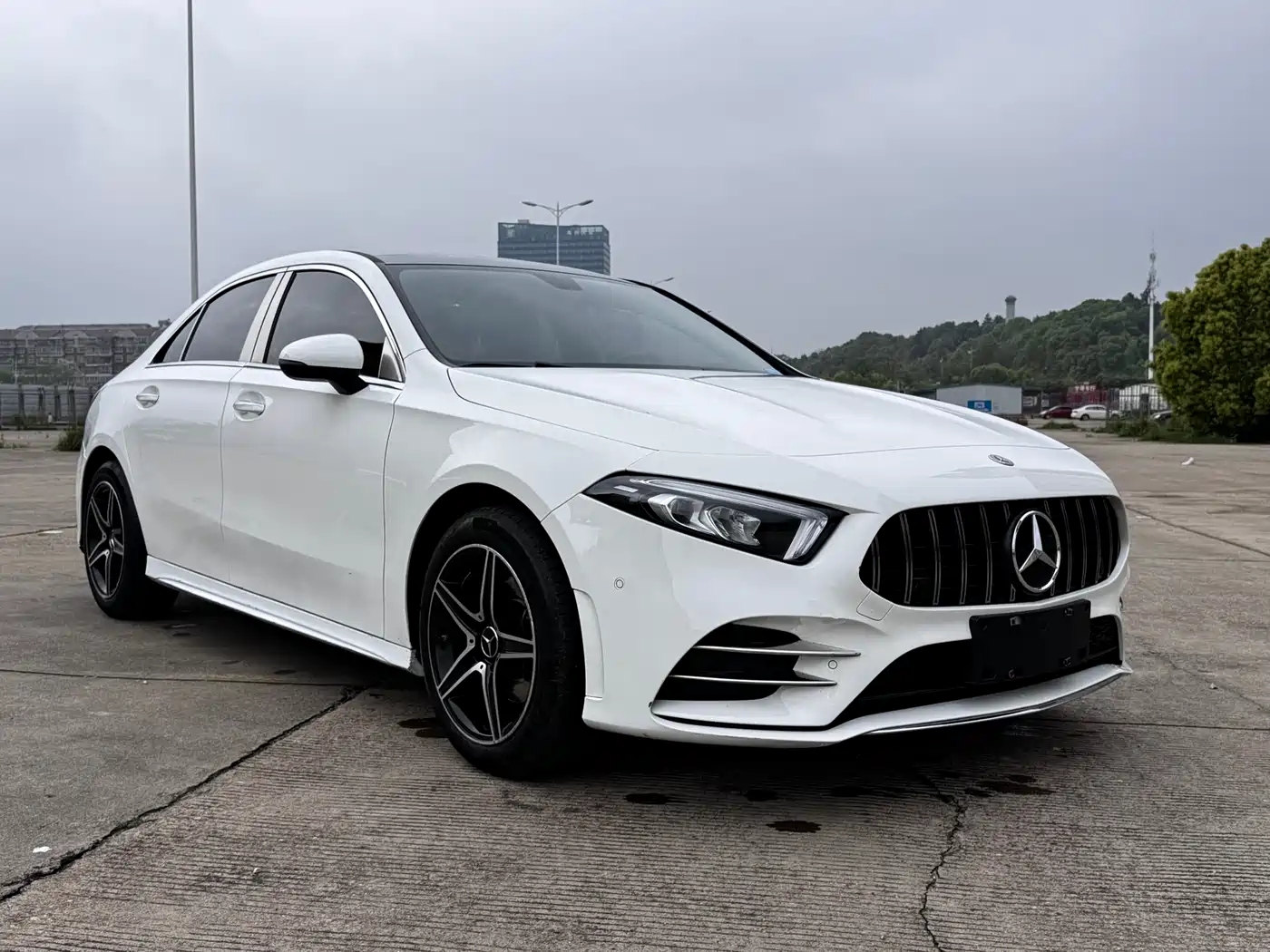 Mercedes-Benz A-Class 2021 A 200 L Sport Sedan Fashion Edition фото 3