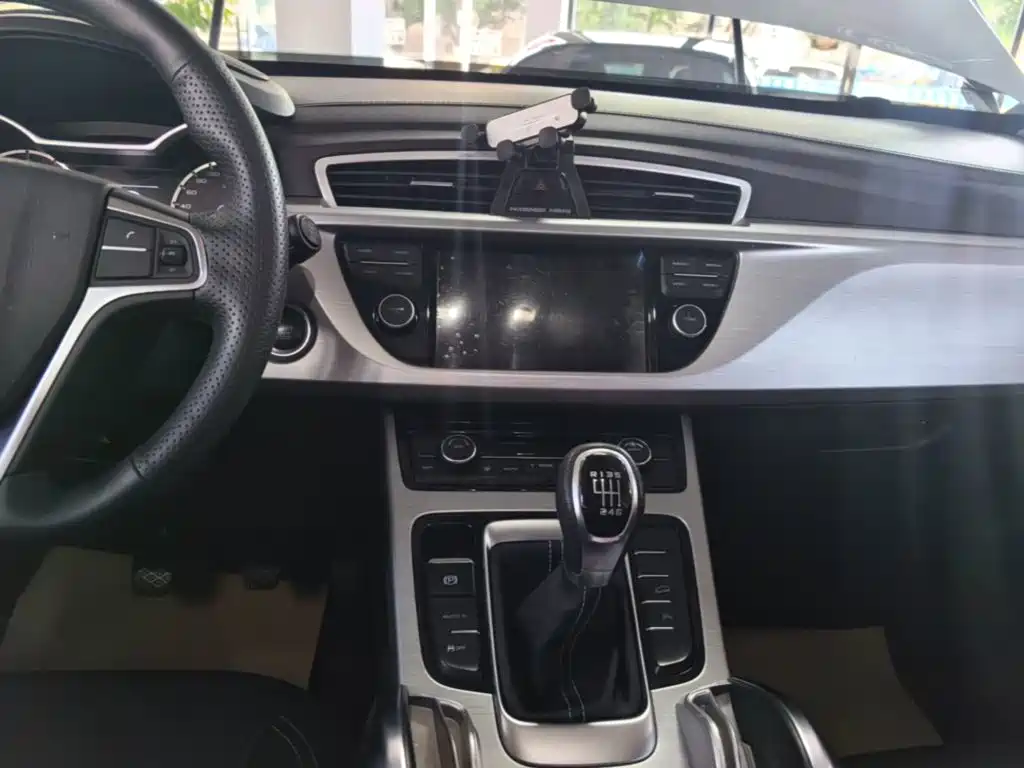 Geely Boyue 2016 2016 2.0L Manual Smart·Style Edition