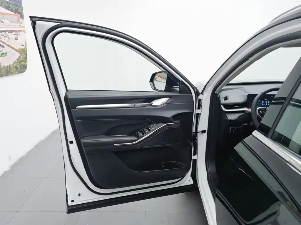 Фото 8 - Haval H6