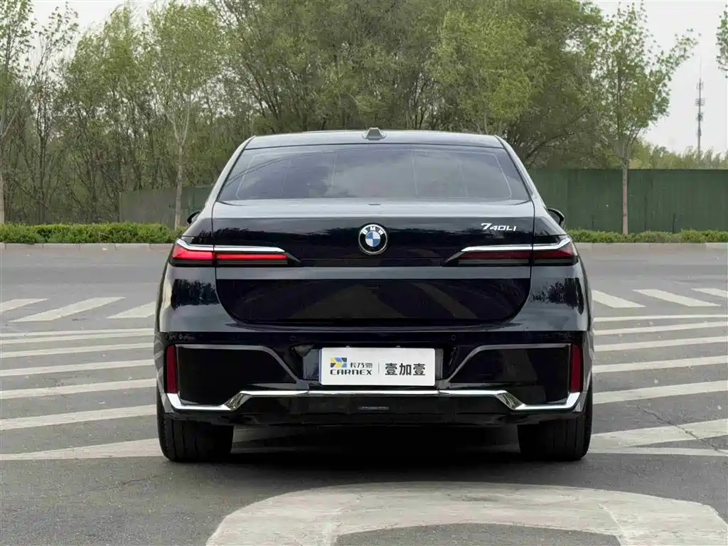 BMW 7 Series 2023 Model 740Li Leading M Sport Package фото 19