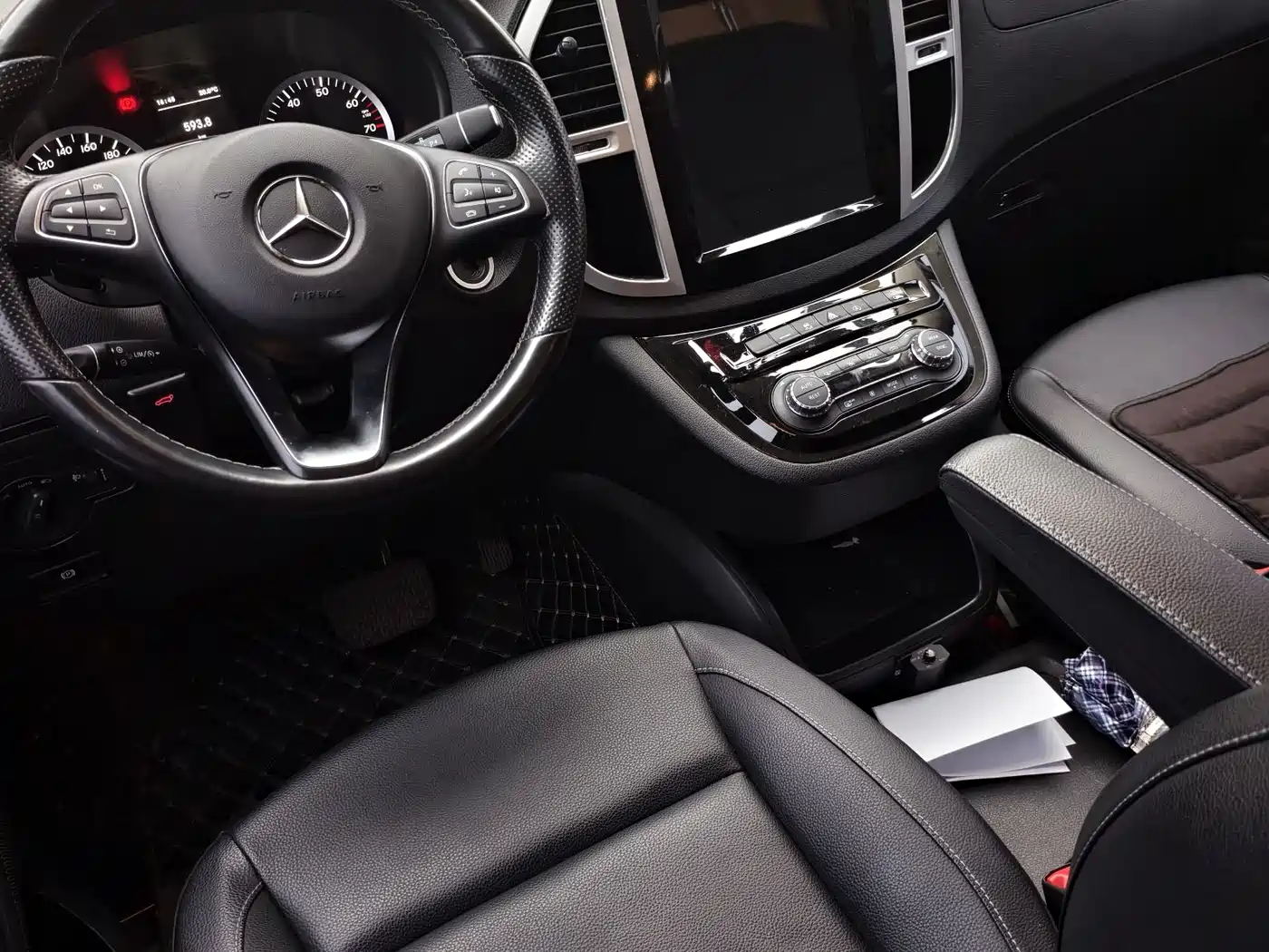 Mercedes-Benz Vito 2018 2.0T Business Edition China VI фото 8