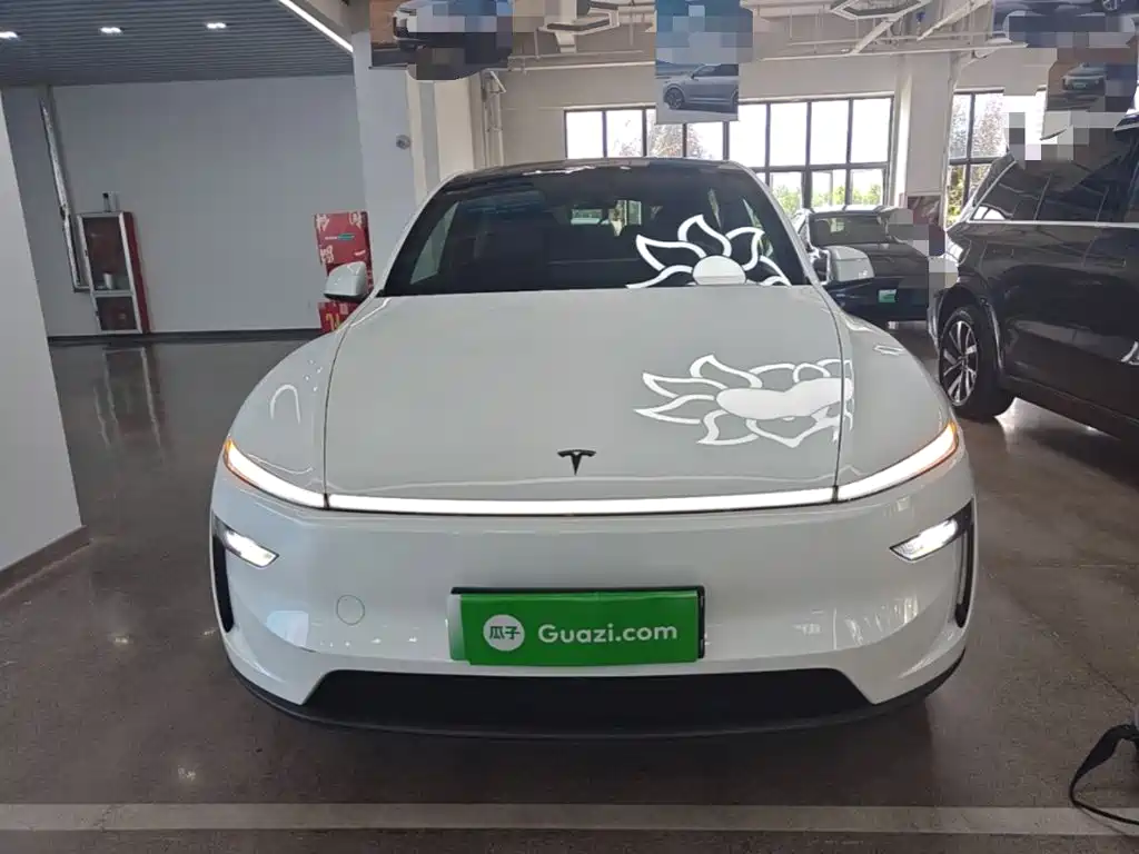 Tesla Model Y L 2025 2025 Facelift Long Range AWD