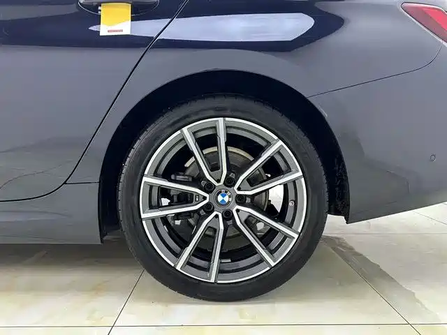 BMW 3 Series 2023 325Li M Sport Package фото 13