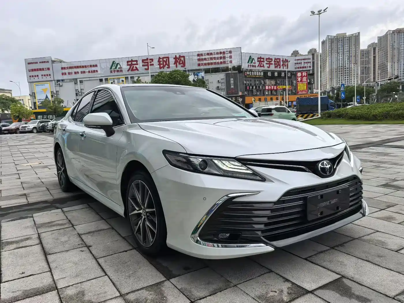 Toyota Camry 2021 2.5G Luxury Edition фото 3