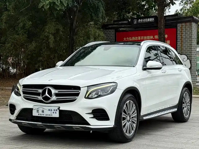 MERCEDES-BENZ GLC