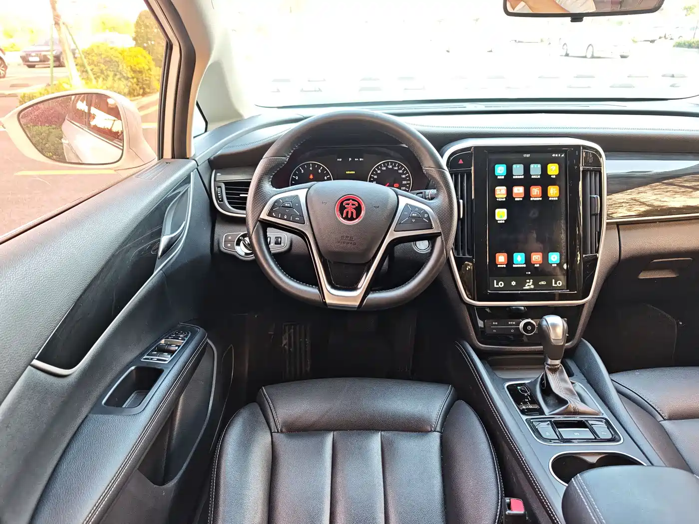 BYD Song MAX 2017 1.5T Auto Smart Luxury 7-Seater фото 9