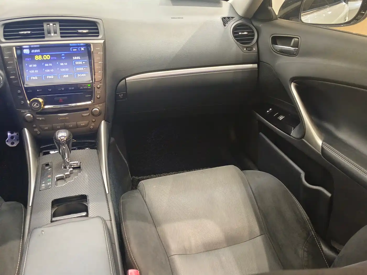 Lexus IS 2011 250 Sport фото 9