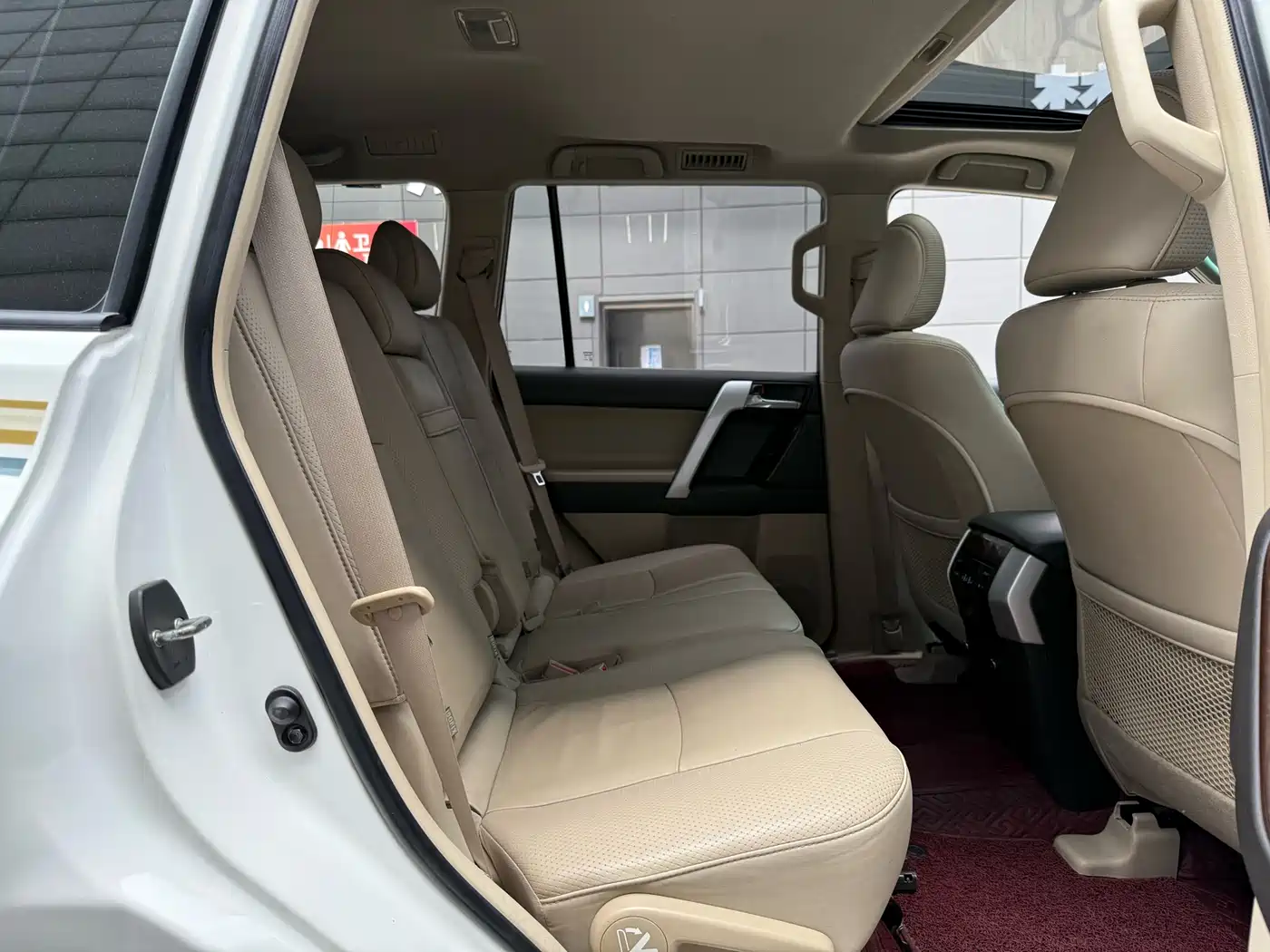 Toyota Prado 2010 4.0L Automatic TX-L фото 14
