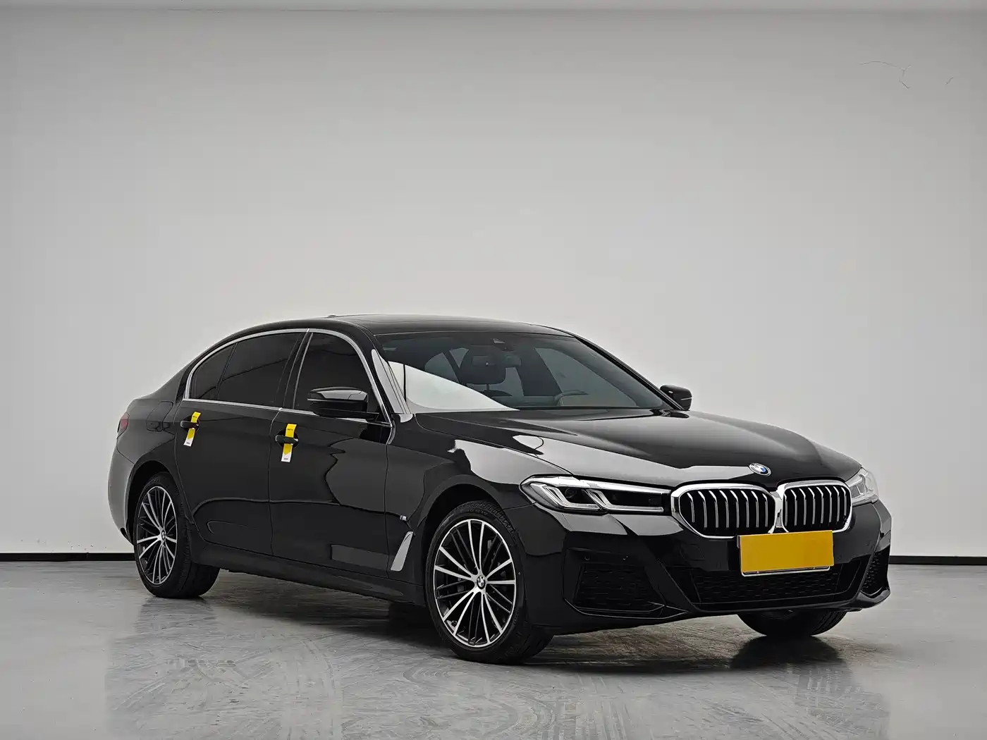 BMW 5 Series 2023 Facelift 530Li Leading M Sport Package фото 3